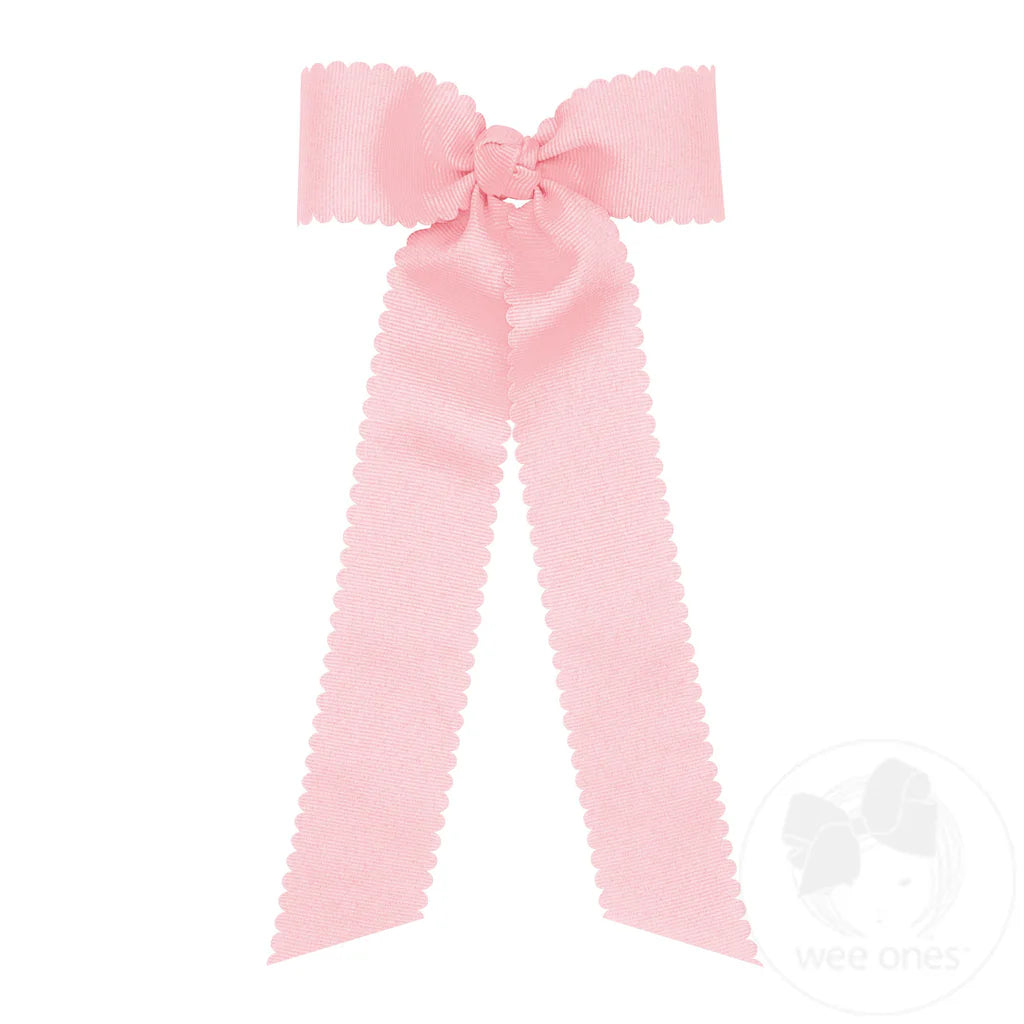 Medium Scallop Grosgrain Bowtie with Knot and Tails - Pearl Pink